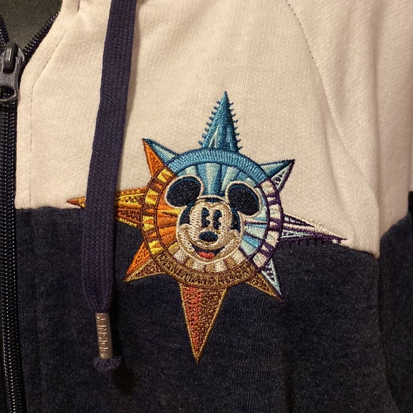 Awesome Disney Sweatshirt Blue and White. size L - Picture 4 of 8